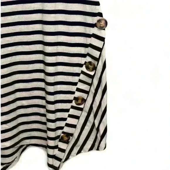 Love Scarlett Women's Black Striped Scoop Neck Blouse - Size Small - Picture 2 of 8